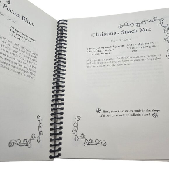 Santas Favorite Holiday Treats and Christmas Sweets Cookbook Christmas Recipe Bo - Picture 9 of 12